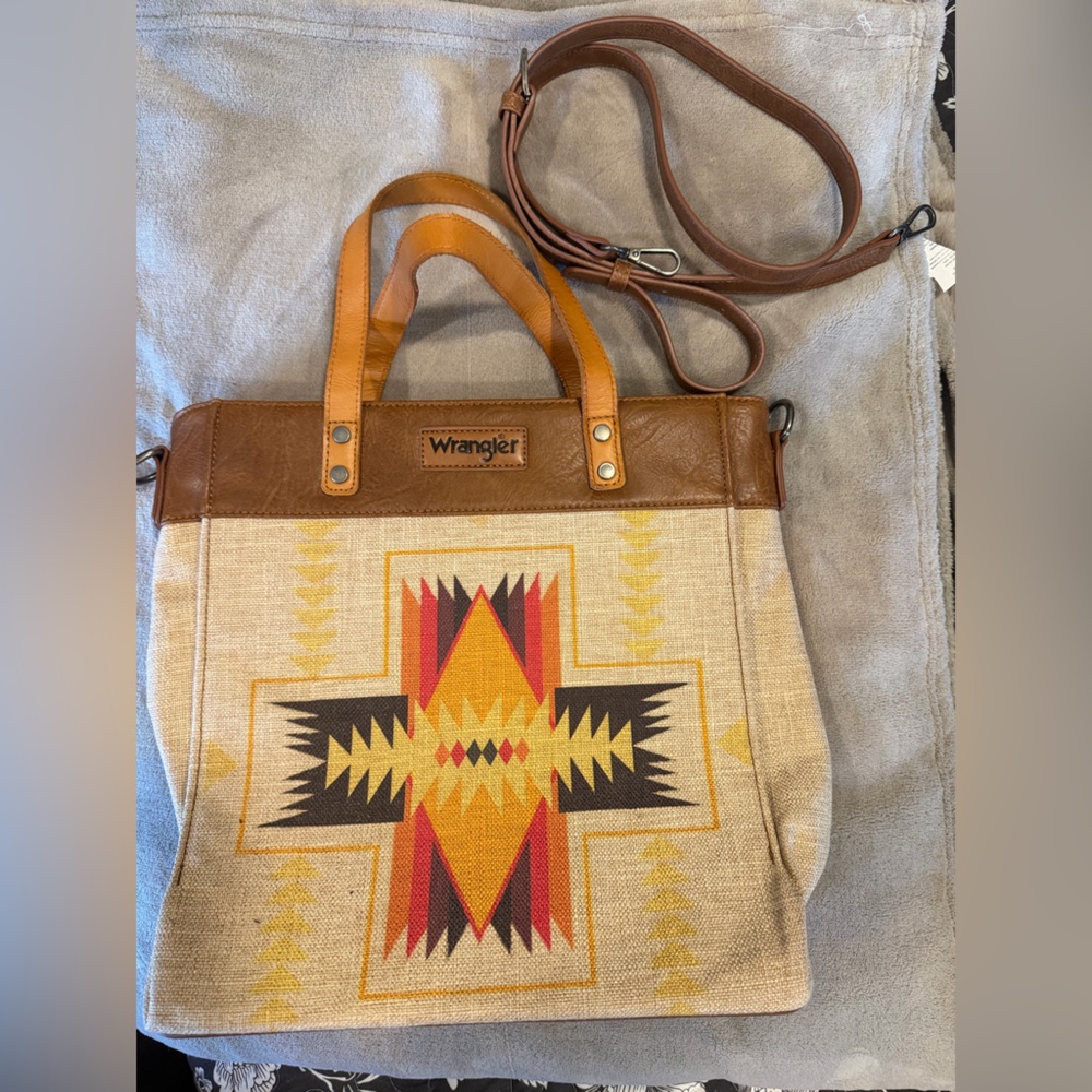 Wrangler Geometric Tan and Brown Tote